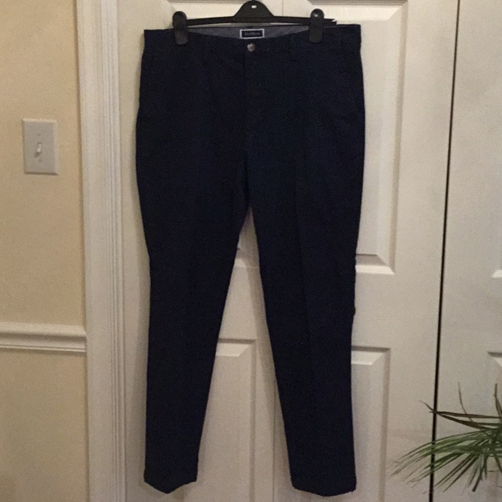 Club Room navy chino plain front pants. Size 36 x 30.